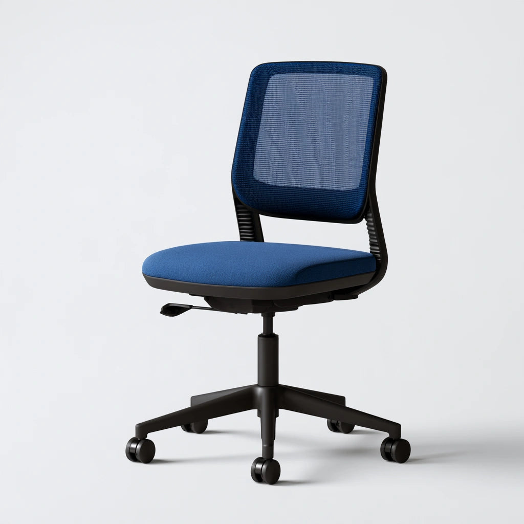 Fauteuil de bureau ergonomique aux lignes épurées, coloris bleu et blanc